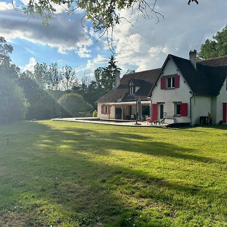 Hotel L'Etang Des 7 Le Controis-en-Sologne Exterior foto